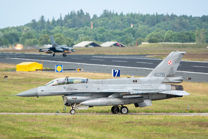 Lockheed Martin F-16D Viper 4078 6.elt ВВС Польши