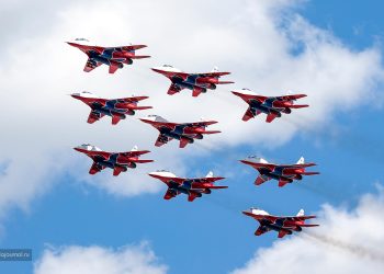 МАКС-2021 — пилотажная группа Стрижи